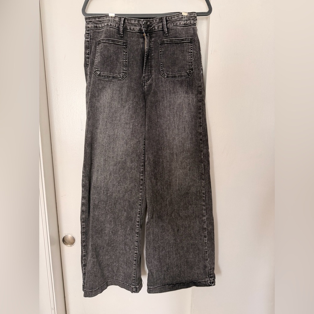 Women’s Black Washed Jeans